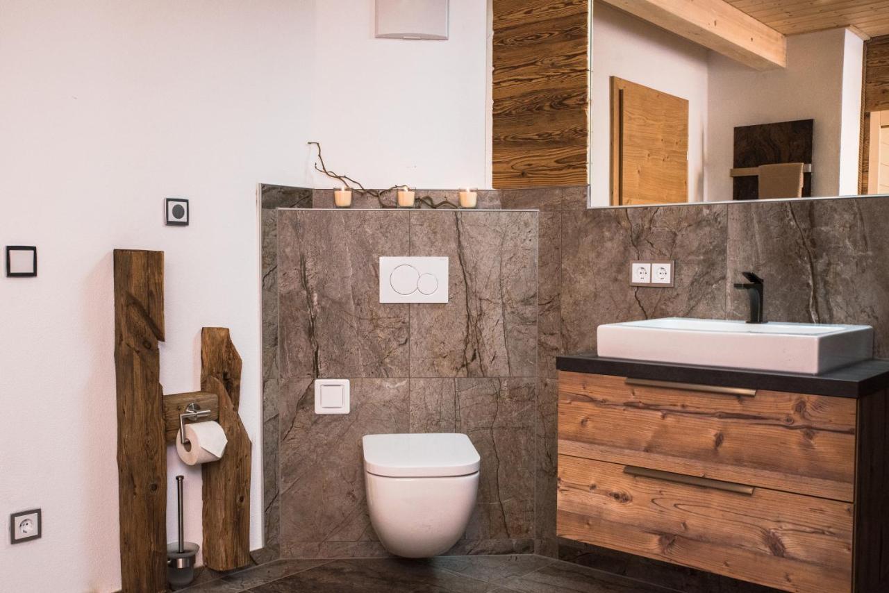 Oberschwarzenberg Blockhausen Luxus Chalets מראה חיצוני תמונה